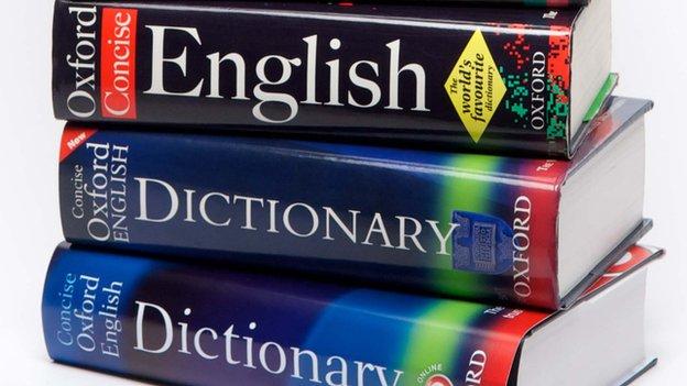 Advantages of using a dictionary
